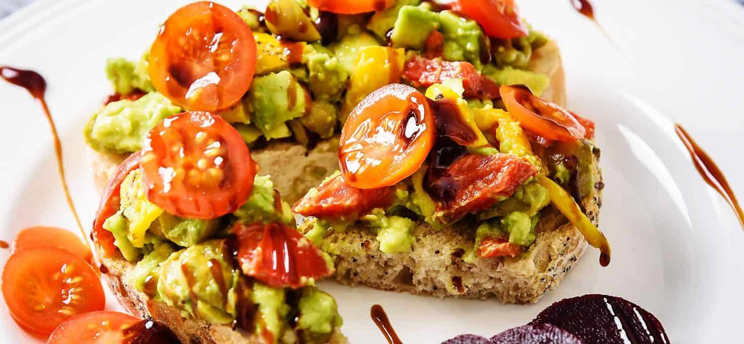 Vegan Avocado & Olive Toast-Topping, quick and easy!