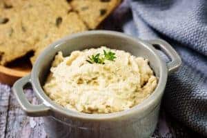 Zing Cannellini Bean Dip served in a bowl